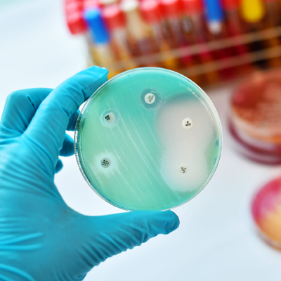 Antimicrobianos del INEI emite un alerta epidemiológico